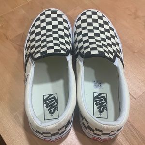 Checkerboard Unisex Slip-On Vans Size 9